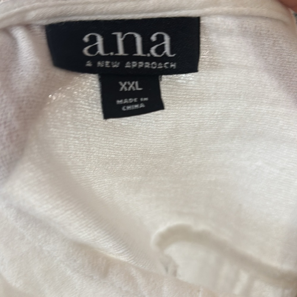 a.n.a White Button-Front Blouse with Tie Hem - Picture 4 of 5